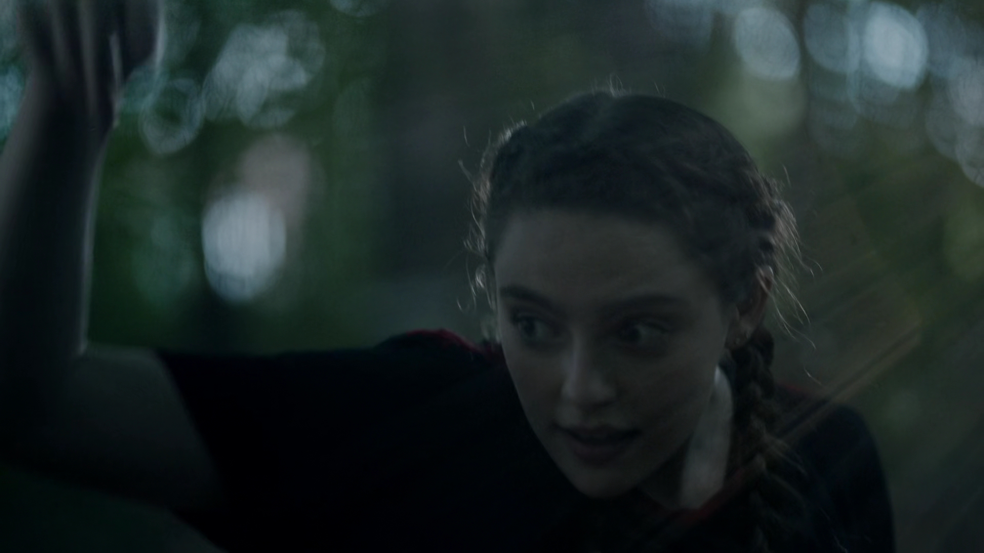 vampirediariesworld-dot-nl_Legacies2x03YouRemindMeofSomeoneIUsedtoKnow01439.jpg