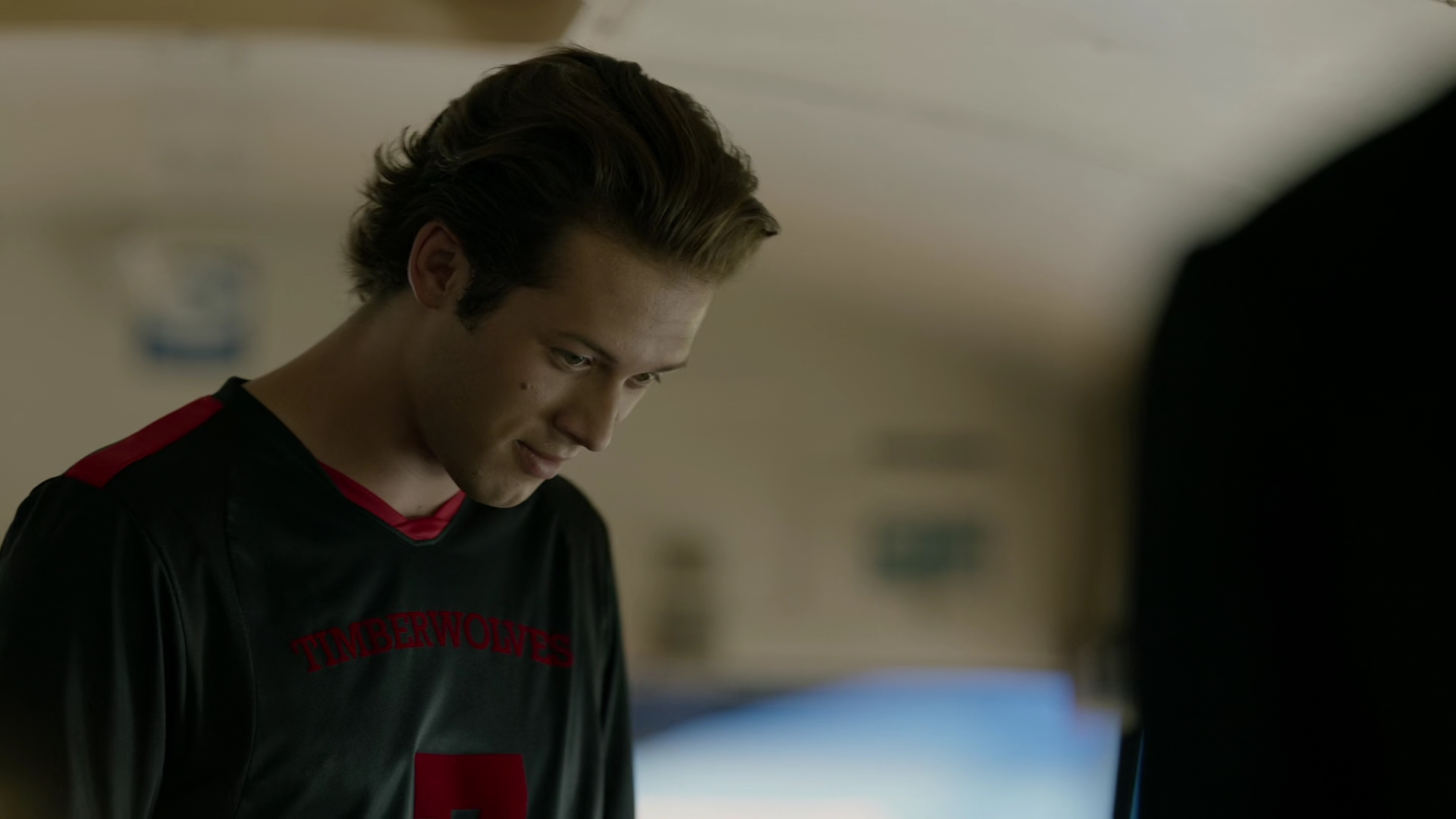 vampirediariesworld-dot-nl_Legacies2x03YouRemindMeofSomeoneIUsedtoKnow01498.jpg
