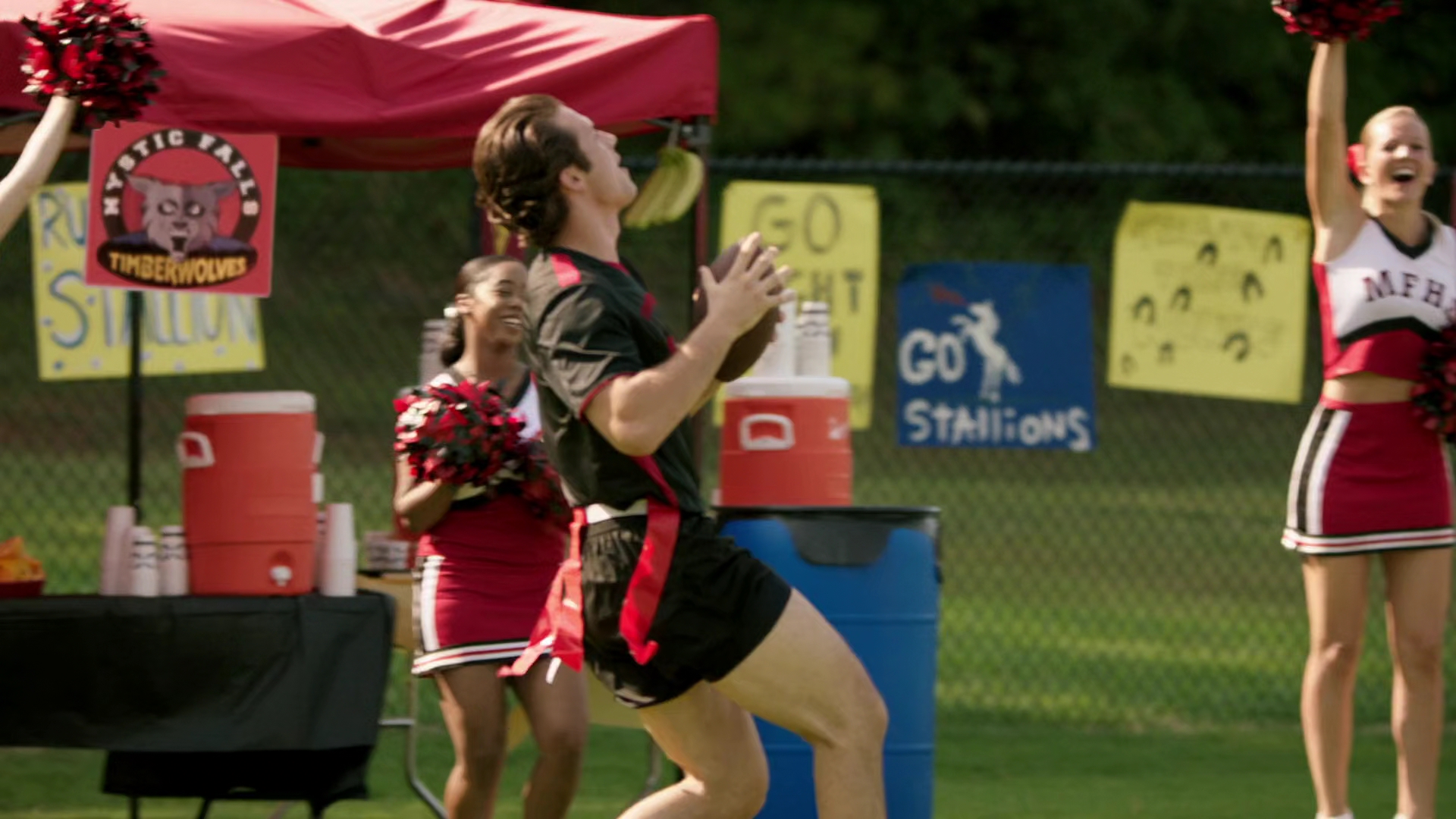 vampirediariesworld-dot-nl_Legacies2x03YouRemindMeofSomeoneIUsedtoKnow01636.jpg