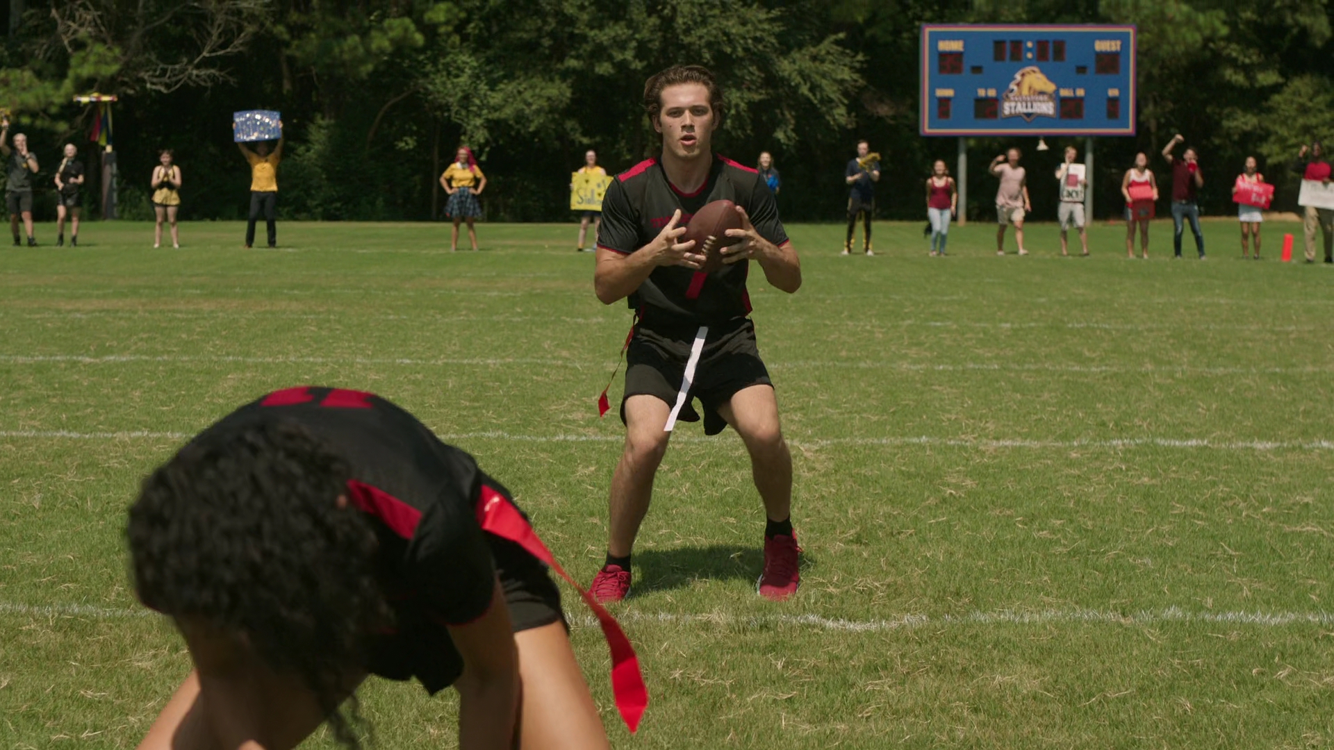 vampirediariesworld-dot-nl_Legacies2x03YouRemindMeofSomeoneIUsedtoKnow01764.jpg