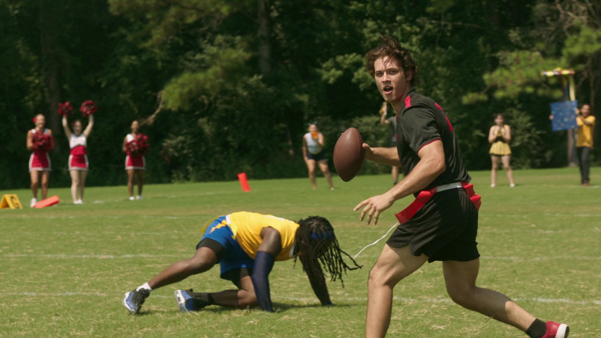 vampirediariesworld-dot-nl_Legacies2x03YouRemindMeofSomeoneIUsedtoKnow01773.jpg