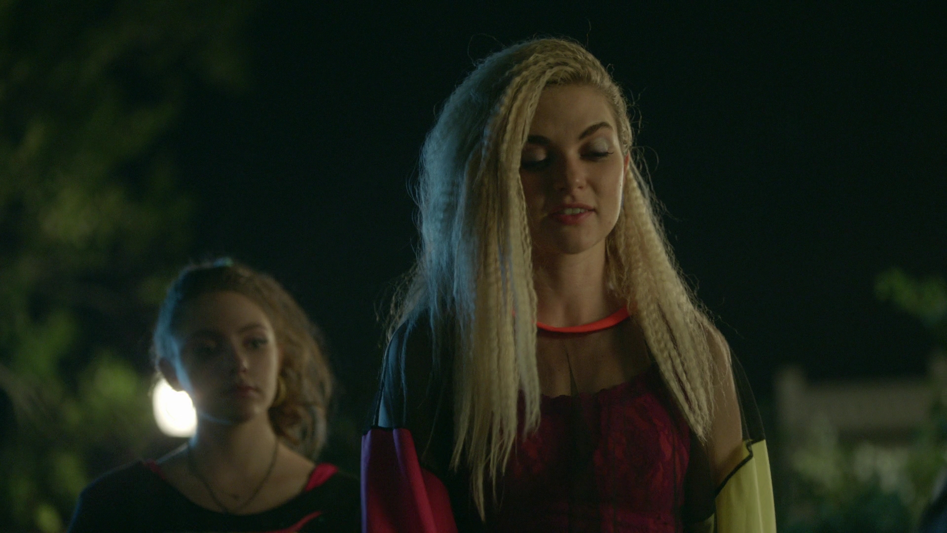 vampirediariesworld-dot-nl_Legacies2x05ScrewEndgame01745.jpg