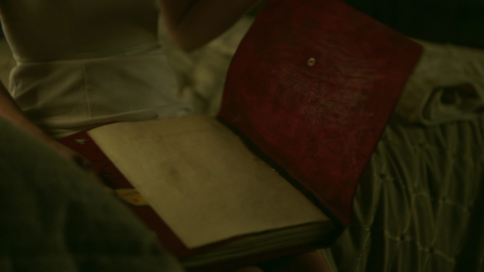 vampirediariesworld-dot-nl_Legacies2x05ScrewEndgame02256.jpg