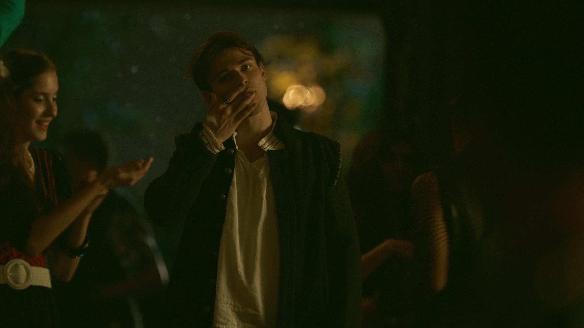 vampirediariesworld-dot-nl_Legacies2x05ScrewEndgame02314.jpg