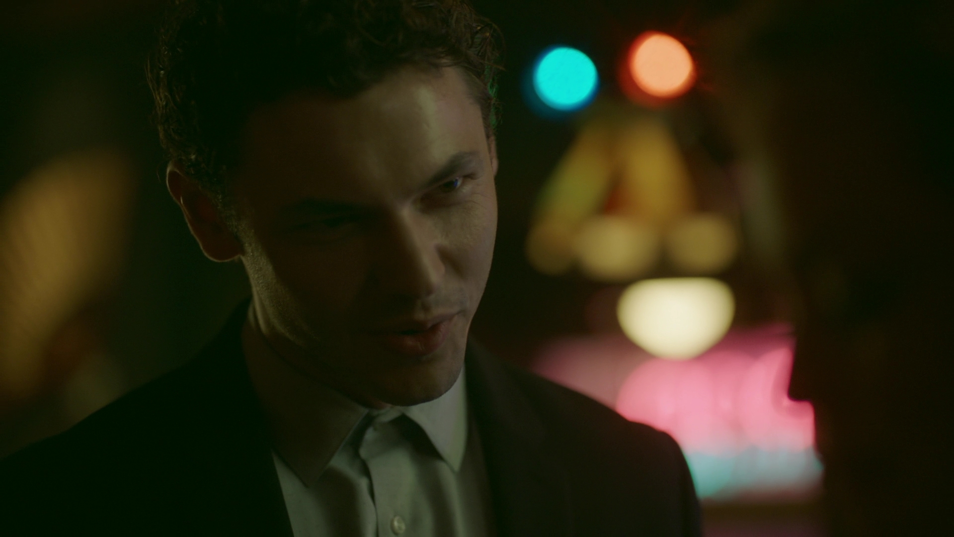 vampirediariesworld-dot-nl_Legacies2x05ScrewEndgame02435.jpg
