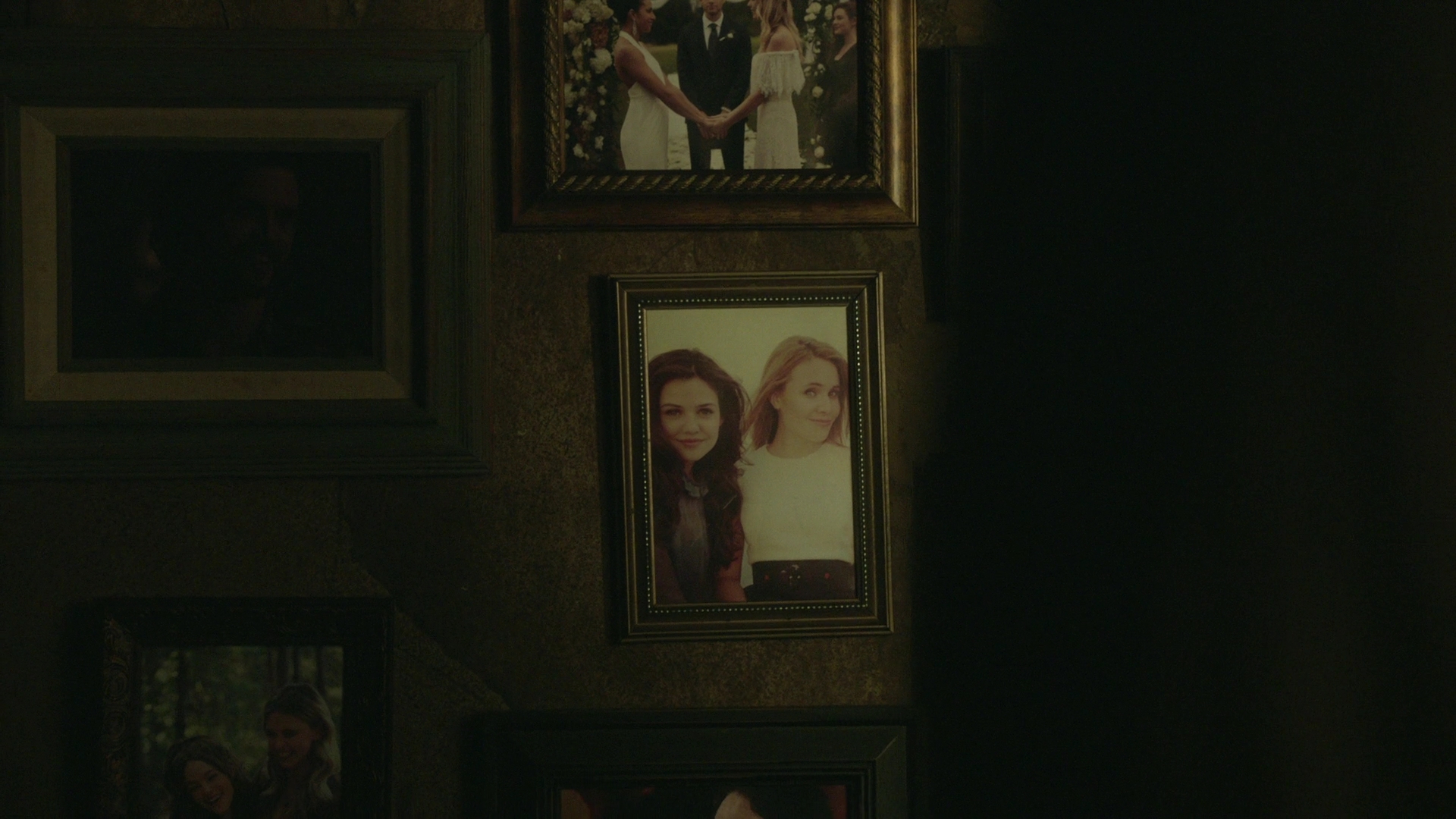VampireDiariesWorld-dot-nl_Legacies2x06ThatsNothingIHadToRemember0430.jpg VampireDiariesWorld-dot-nl_Legacies2x06ThatsNothingIHadToRemember0430.jpg