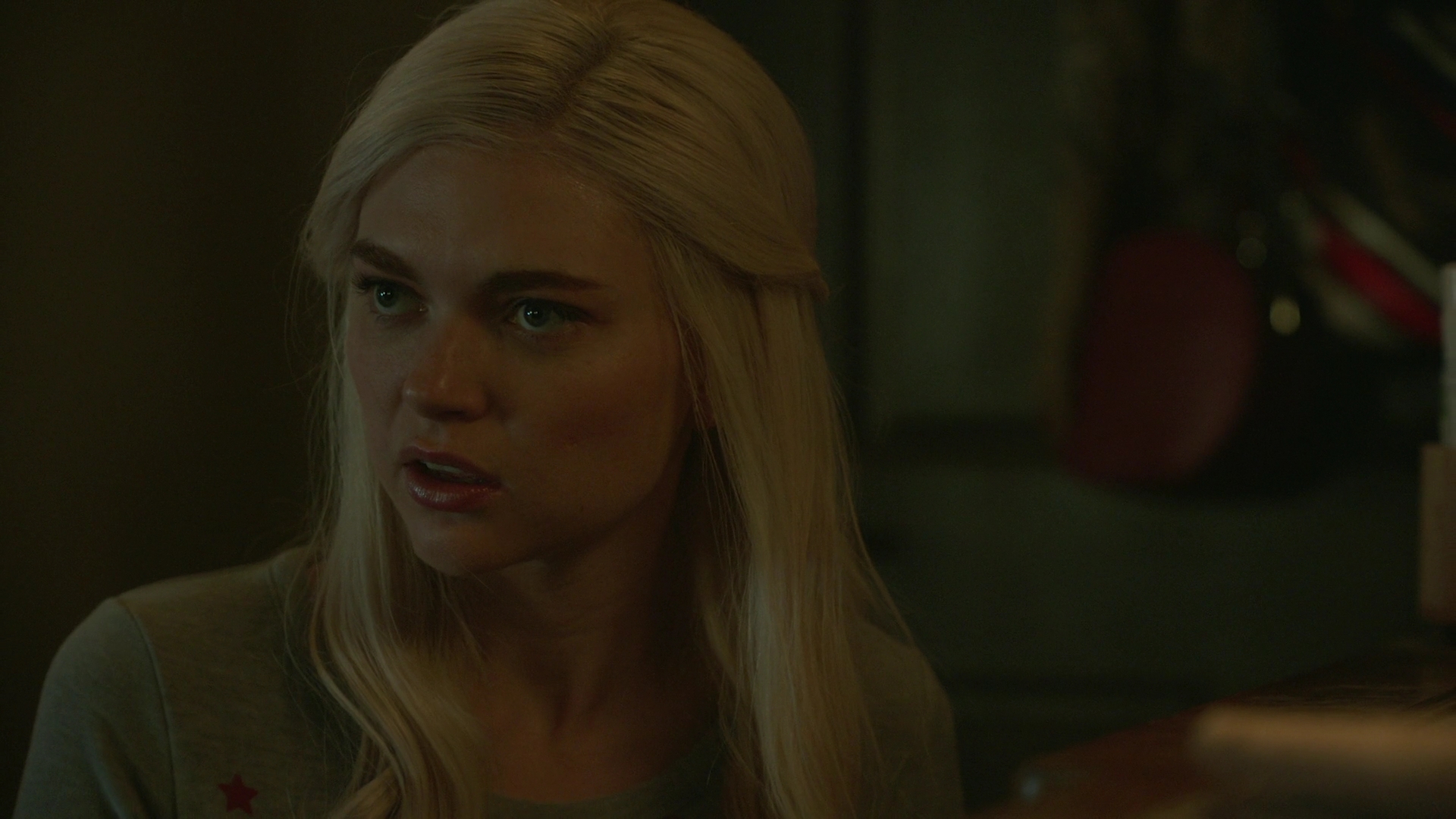 VampireDiariesWorld-dot-nl_Legacies2x08ThisChristmasIsSuprisinglyViolent0300.jpg