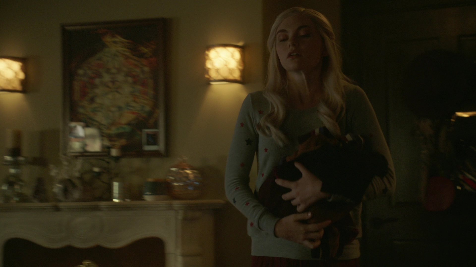 VampireDiariesWorld-dot-nl_Legacies2x08ThisChristmasIsSuprisinglyViolent0307.jpg