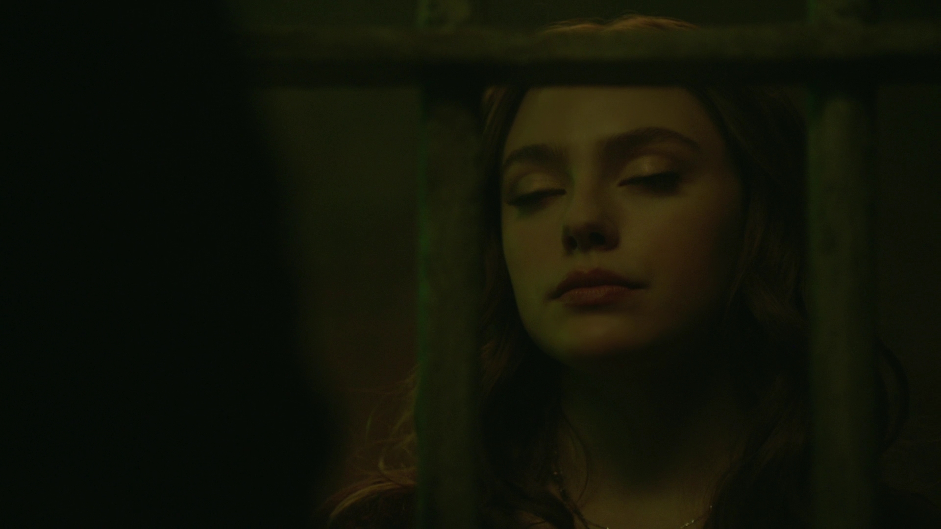 VampireDiariesWorld-dot-nl_Legacies2x08ThisChristmasIsSuprisinglyViolent0549.jpg