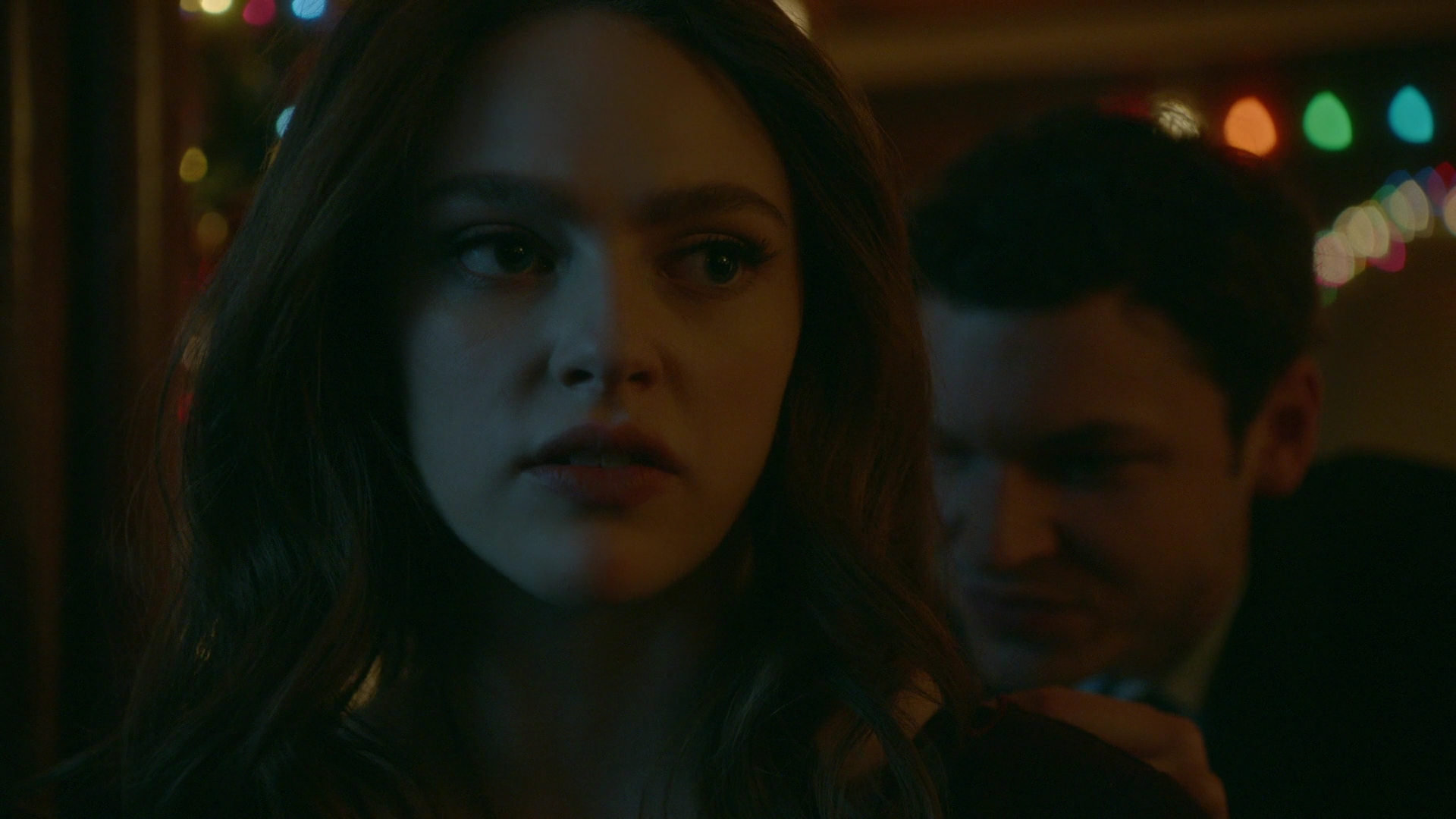 VampireDiariesWorld-dot-nl_Legacies2x08ThisChristmasIsSuprisinglyViolent0669.jpg