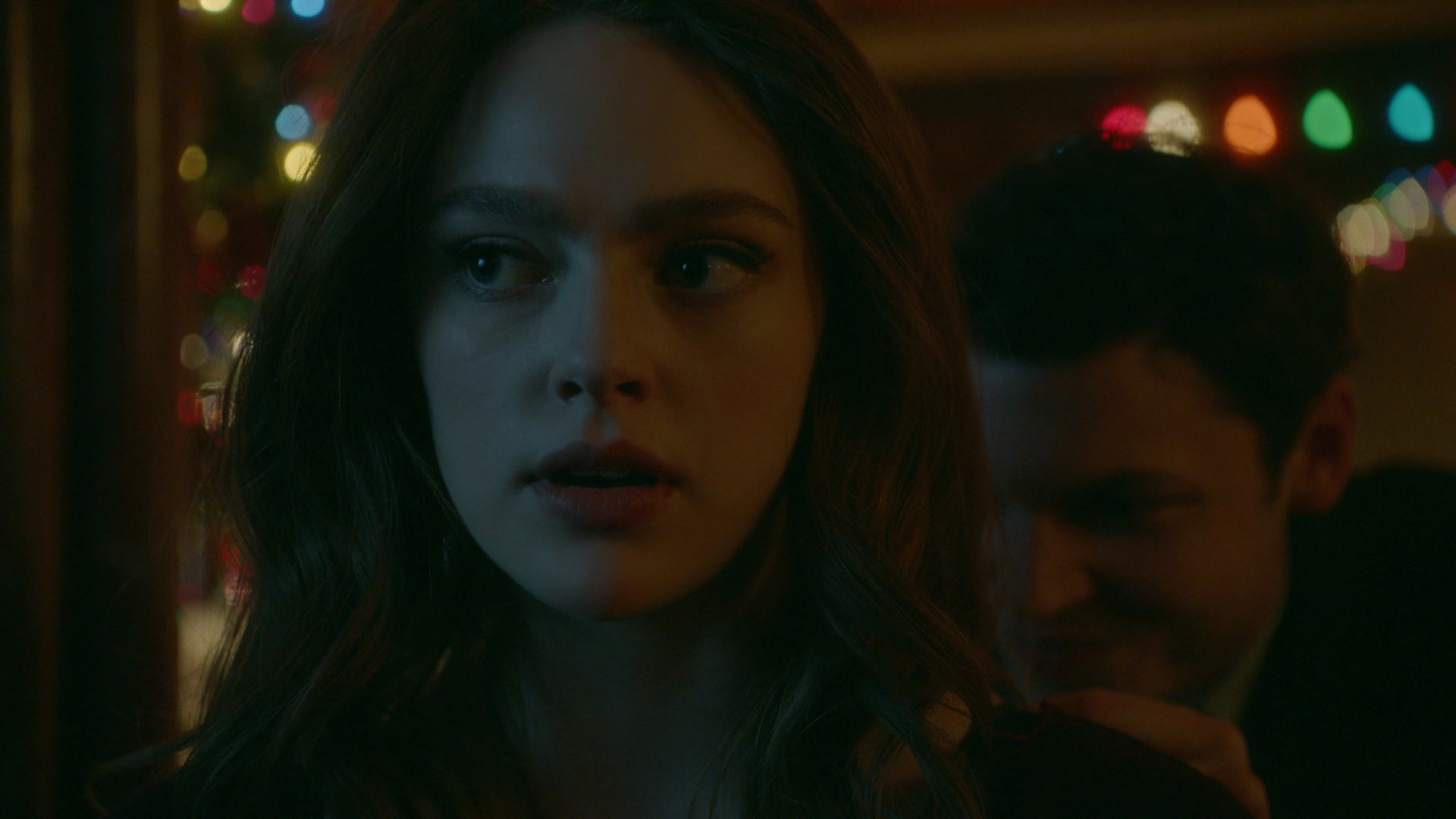 VampireDiariesWorld-dot-nl_Legacies2x08ThisChristmasIsSuprisinglyViolent0670.jpg