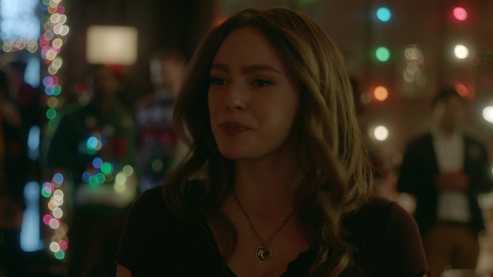 VampireDiariesWorld-dot-nl_Legacies2x08ThisChristmasIsSuprisinglyViolent0943.jpg