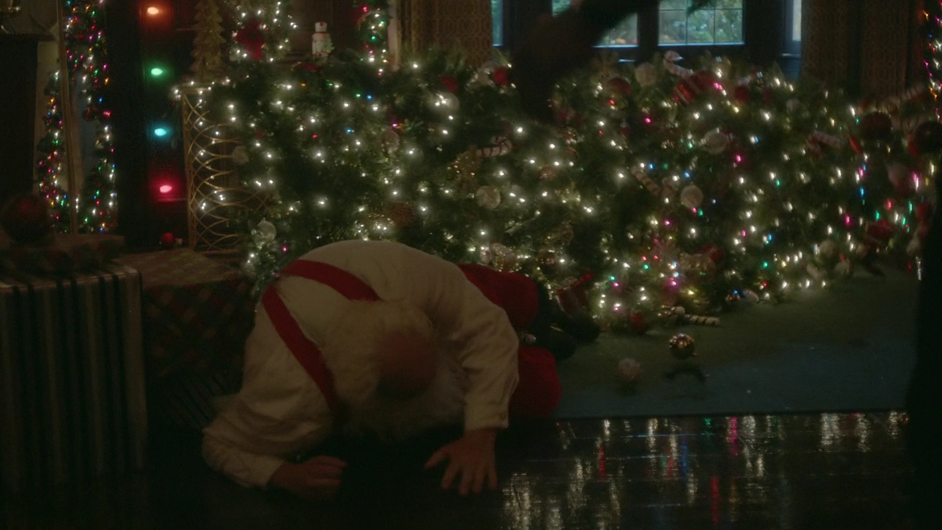 VampireDiariesWorld-dot-nl_Legacies2x08ThisChristmasIsSuprisinglyViolent1611.jpg VampireDiariesWorld-dot-nl_Legacies2x08ThisChristmasIsSuprisinglyViolent1611.jpg