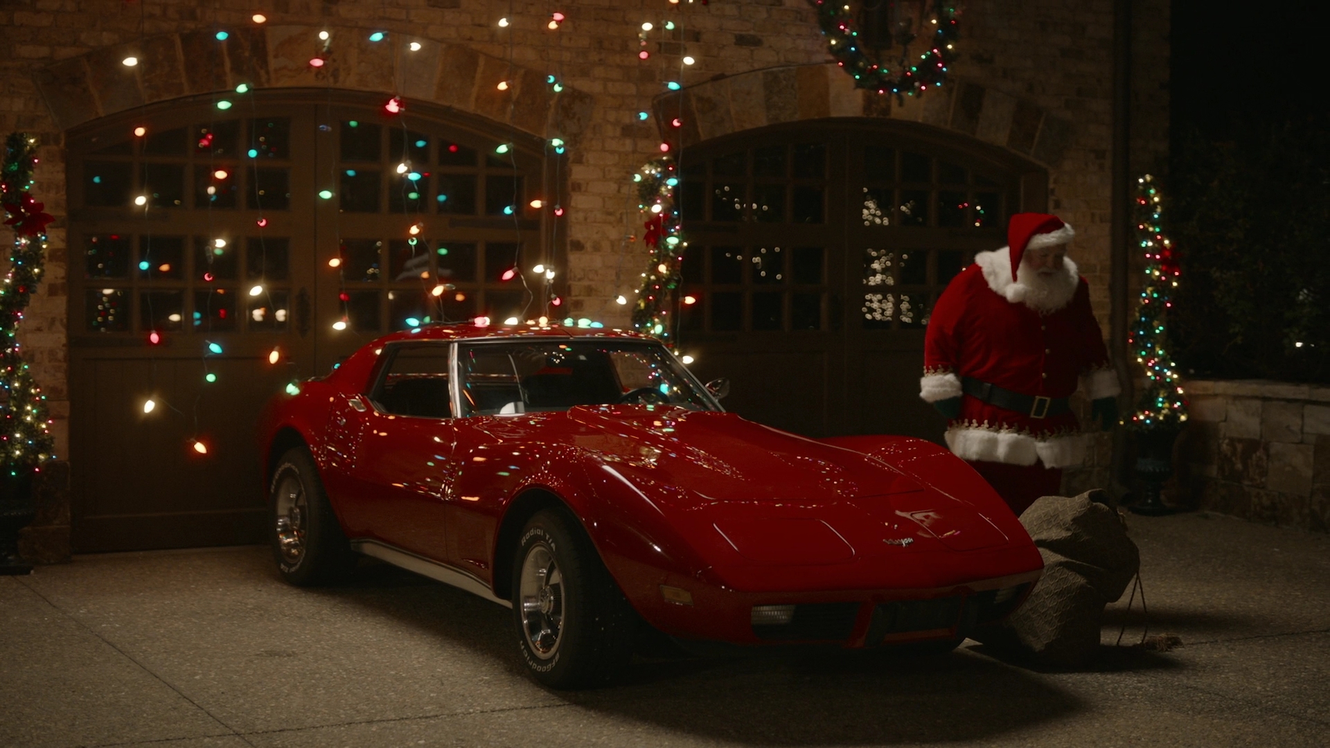 VampireDiariesWorld-dot-nl_Legacies2x08ThisChristmasIsSuprisinglyViolent2120.jpg