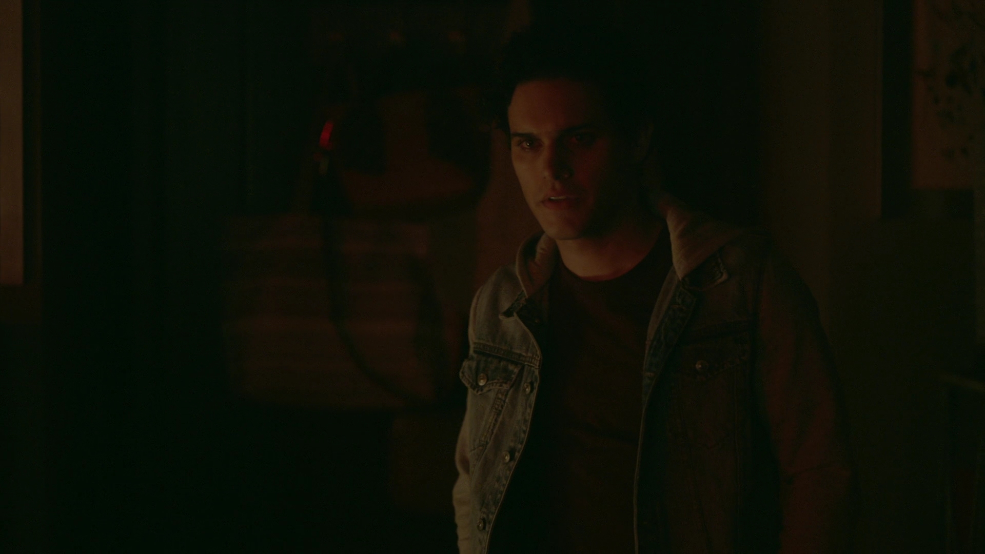 VampireDiariesWorld-dot-nl_Legacies2x08ThisChristmasIsSuprisinglyViolent2233.jpg