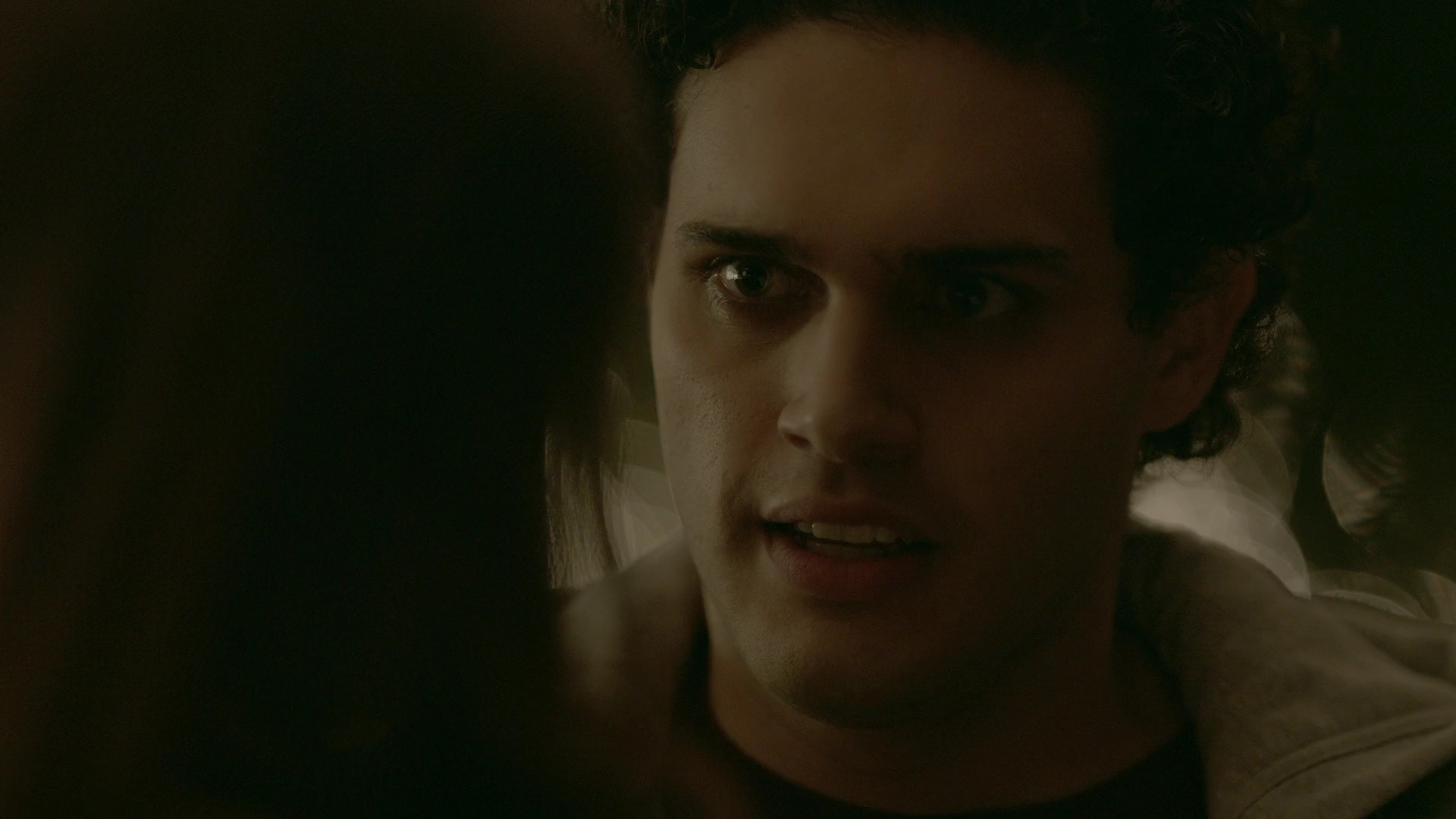 VampireDiariesWorld-dot-nl_Legacies2x08ThisChristmasIsSuprisinglyViolent2362.jpg