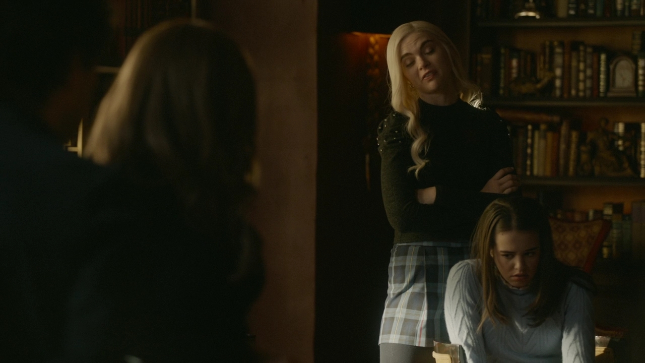 VampireDiariesWorld-dot-nl_Legacies2x10ThisisWhyWeDontEntrustPlanstoMuppetBabies1436.jpg