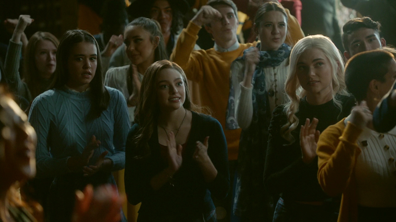 VampireDiariesWorld-dot-nl_Legacies2x10ThisisWhyWeDontEntrustPlanstoMuppetBabies1514.jpg