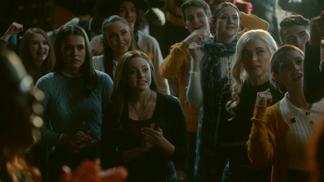 VampireDiariesWorld-dot-nl_Legacies2x10ThisisWhyWeDontEntrustPlanstoMuppetBabies1515.jpg