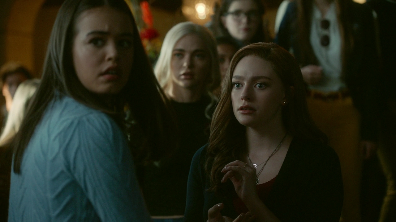 VampireDiariesWorld-dot-nl_Legacies2x10ThisisWhyWeDontEntrustPlanstoMuppetBabies1584.jpg