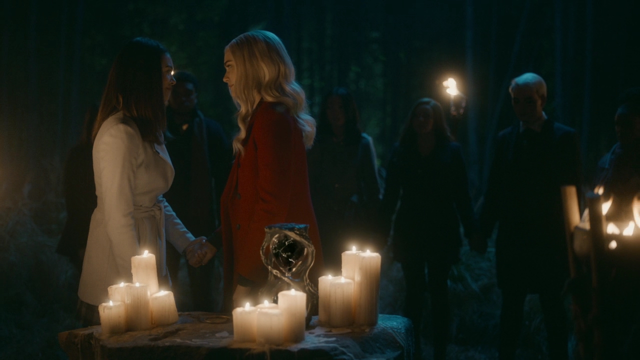 VampireDiariesWorld-dot-nl_Legacies2x10ThisisWhyWeDontEntrustPlanstoMuppetBabies1842.jpg