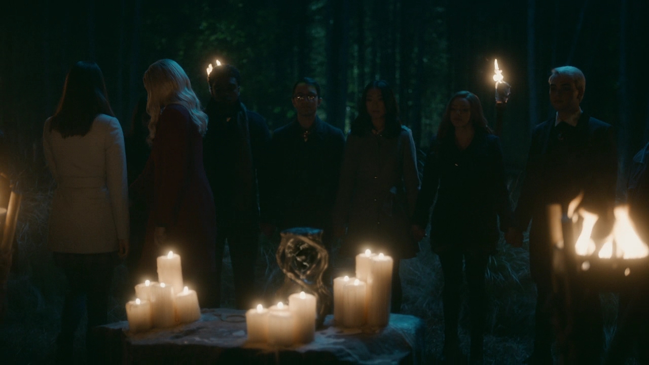 VampireDiariesWorld-dot-nl_Legacies2x10ThisisWhyWeDontEntrustPlanstoMuppetBabies1844.jpg