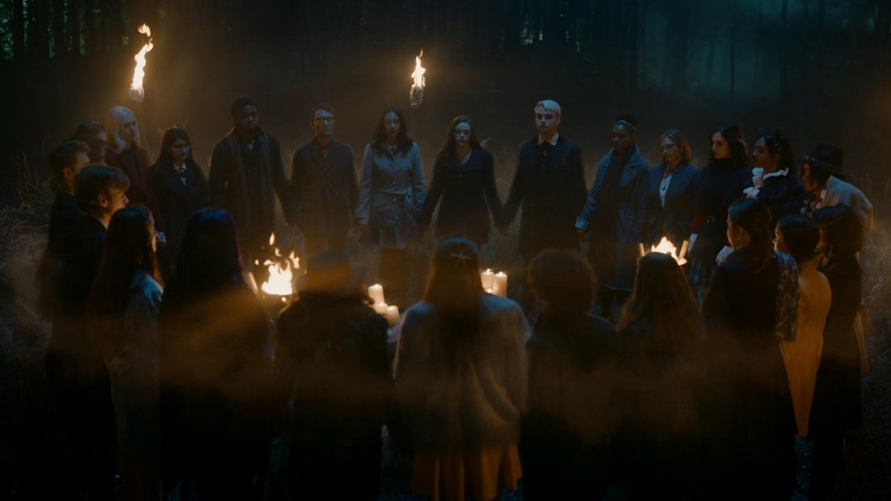 VampireDiariesWorld-dot-nl_Legacies2x10ThisisWhyWeDontEntrustPlanstoMuppetBabies1856.jpg