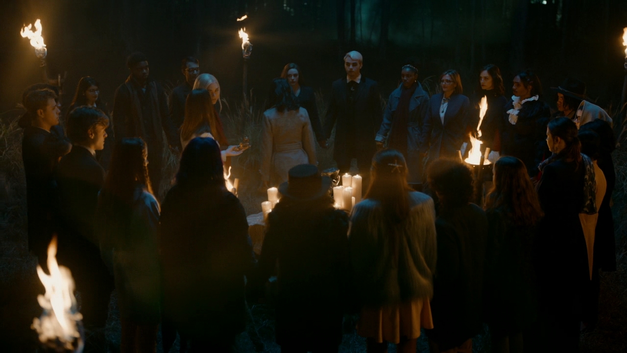 VampireDiariesWorld-dot-nl_Legacies2x10ThisisWhyWeDontEntrustPlanstoMuppetBabies1896.jpg VampireDiariesWorld-dot-nl_Legacies2x10ThisisWhyWeDontEntrustPlanstoMuppetBabies1896.jpg