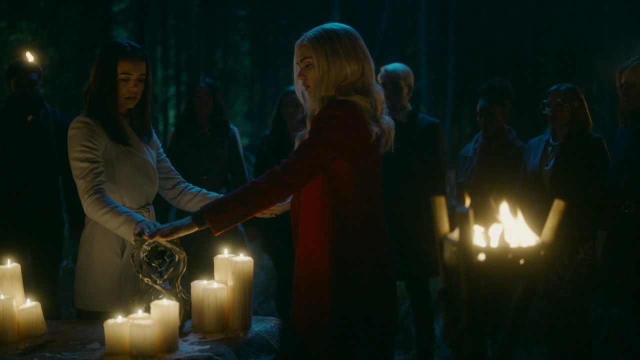 VampireDiariesWorld-dot-nl_Legacies2x10ThisisWhyWeDontEntrustPlanstoMuppetBabies1911.jpg