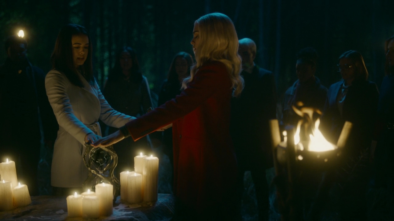 VampireDiariesWorld-dot-nl_Legacies2x10ThisisWhyWeDontEntrustPlanstoMuppetBabies1912.jpg