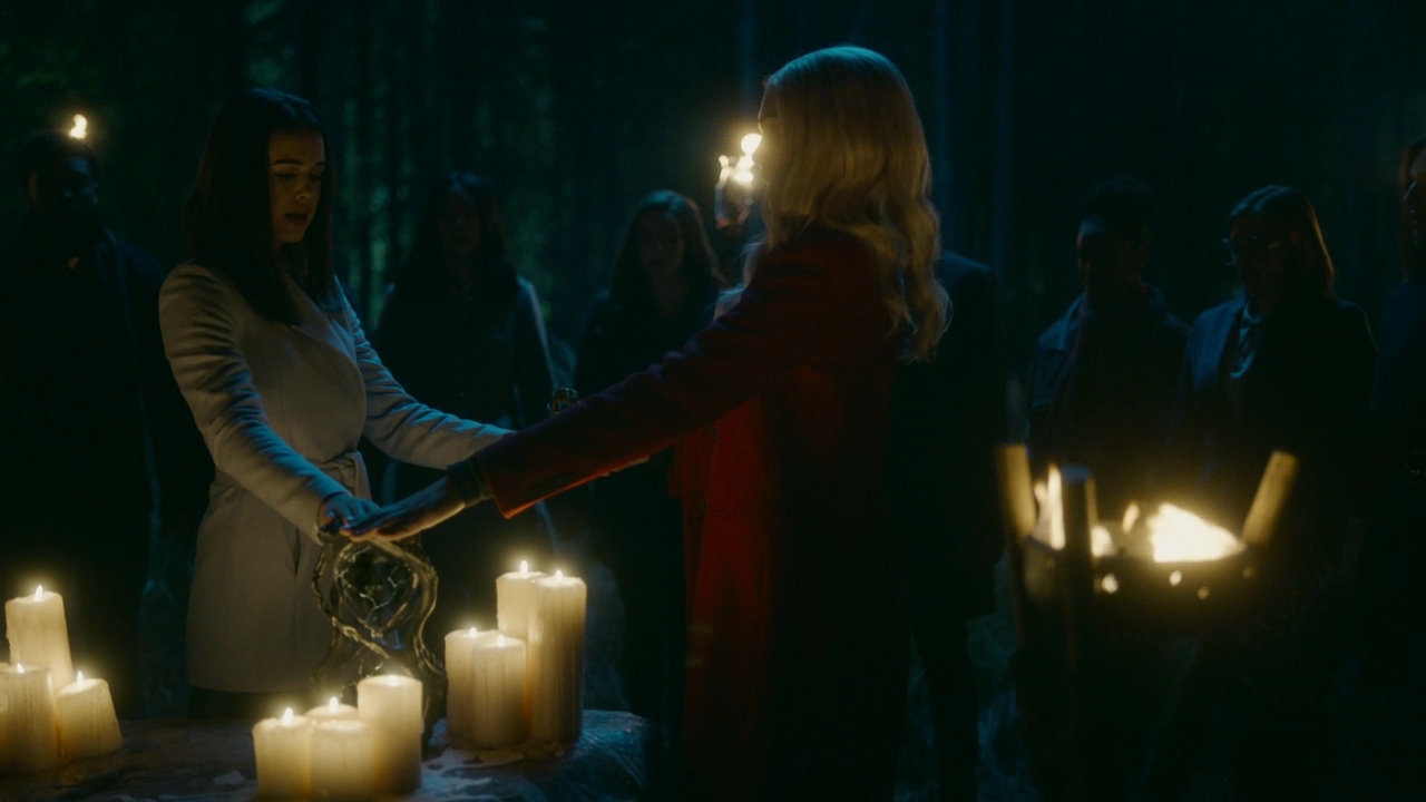 VampireDiariesWorld-dot-nl_Legacies2x10ThisisWhyWeDontEntrustPlanstoMuppetBabies1913.jpg