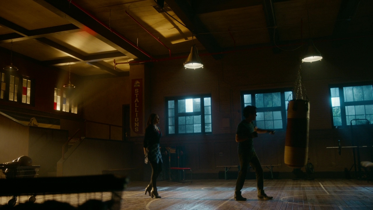 VampireDiariesWorld-dot-nl_Legacies2x10ThisisWhyWeDontEntrustPlanstoMuppetBabies1962.jpg