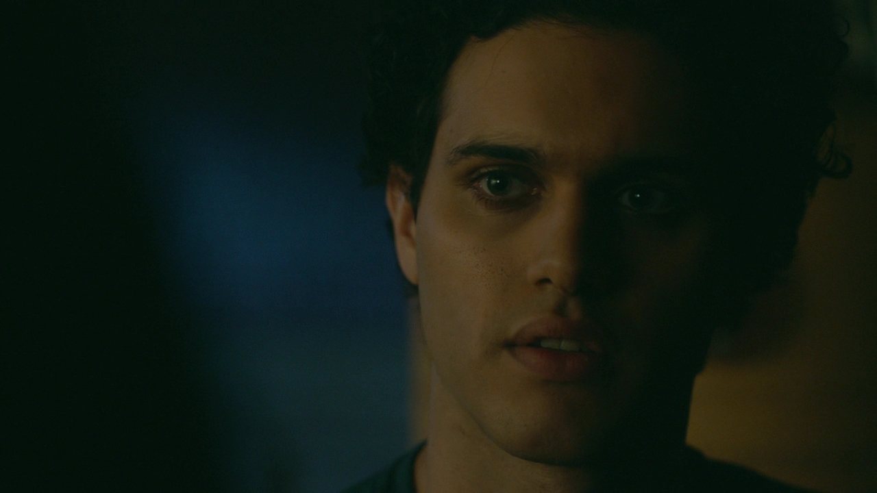 VampireDiariesWorld-dot-nl_Legacies2x10ThisisWhyWeDontEntrustPlanstoMuppetBabies2004.jpg