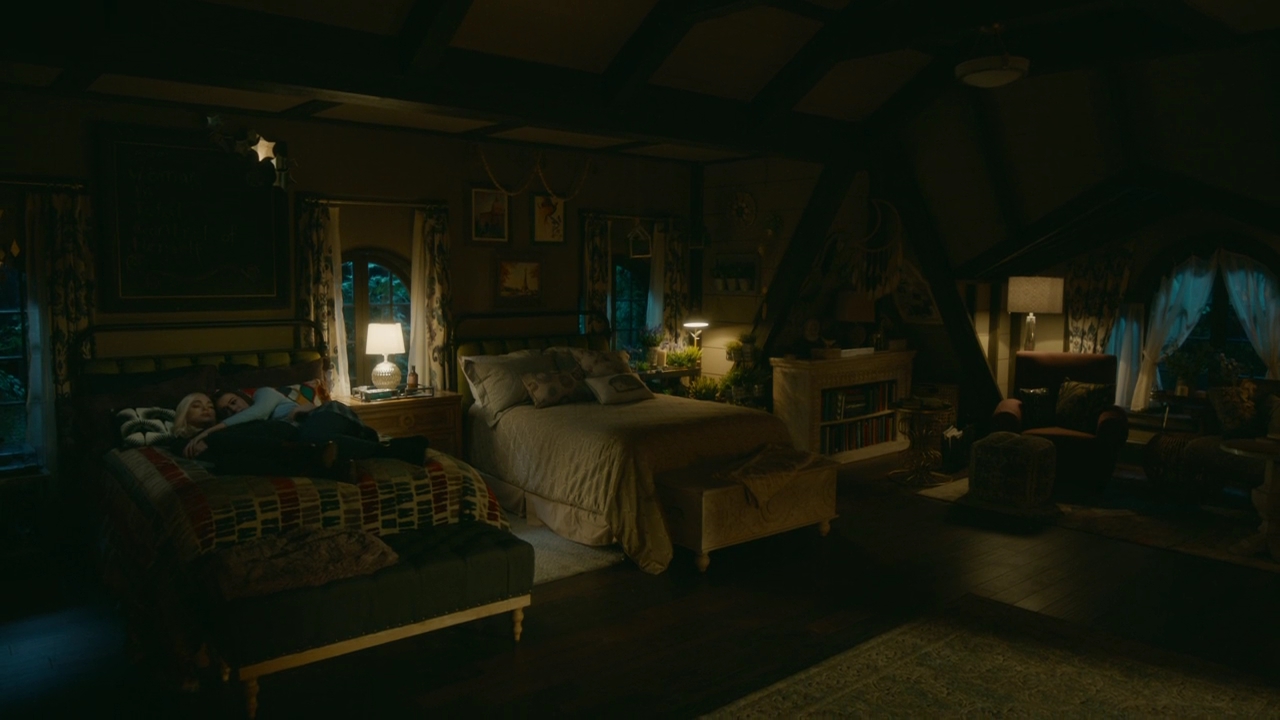 VampireDiariesWorld-dot-nl_Legacies2x10ThisisWhyWeDontEntrustPlanstoMuppetBabies2123.jpg