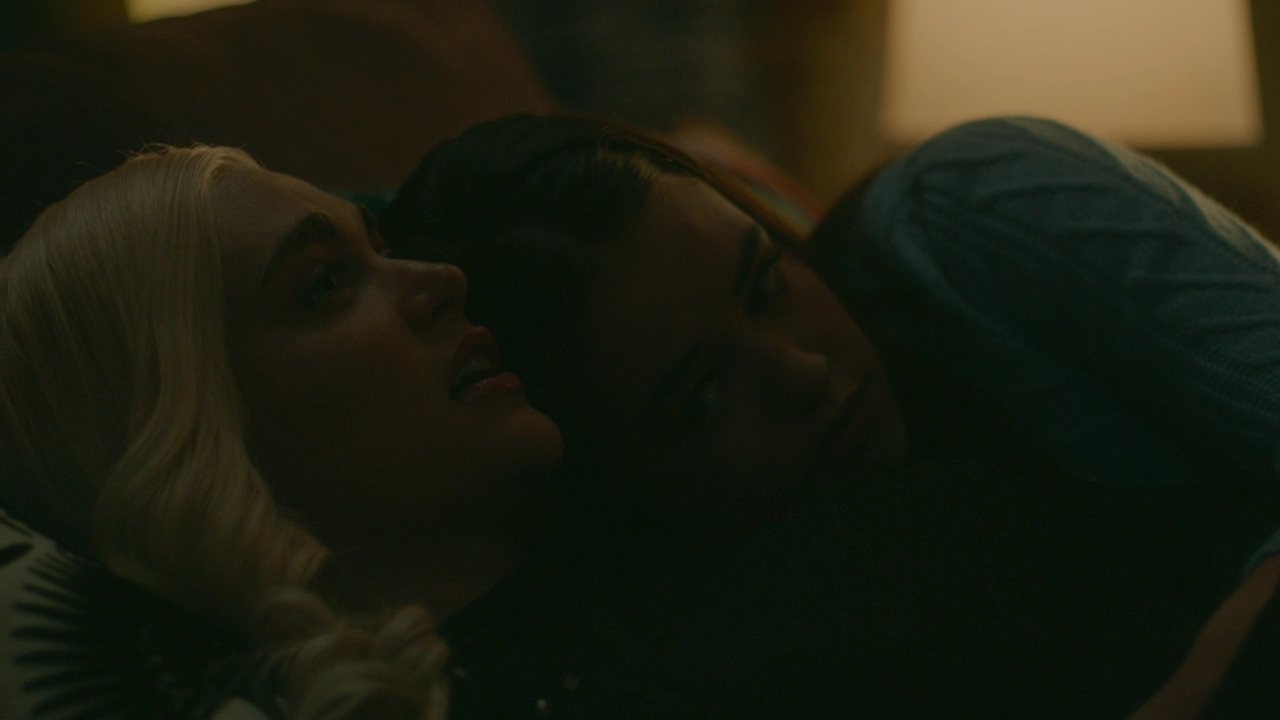 VampireDiariesWorld-dot-nl_Legacies2x10ThisisWhyWeDontEntrustPlanstoMuppetBabies2128.jpg