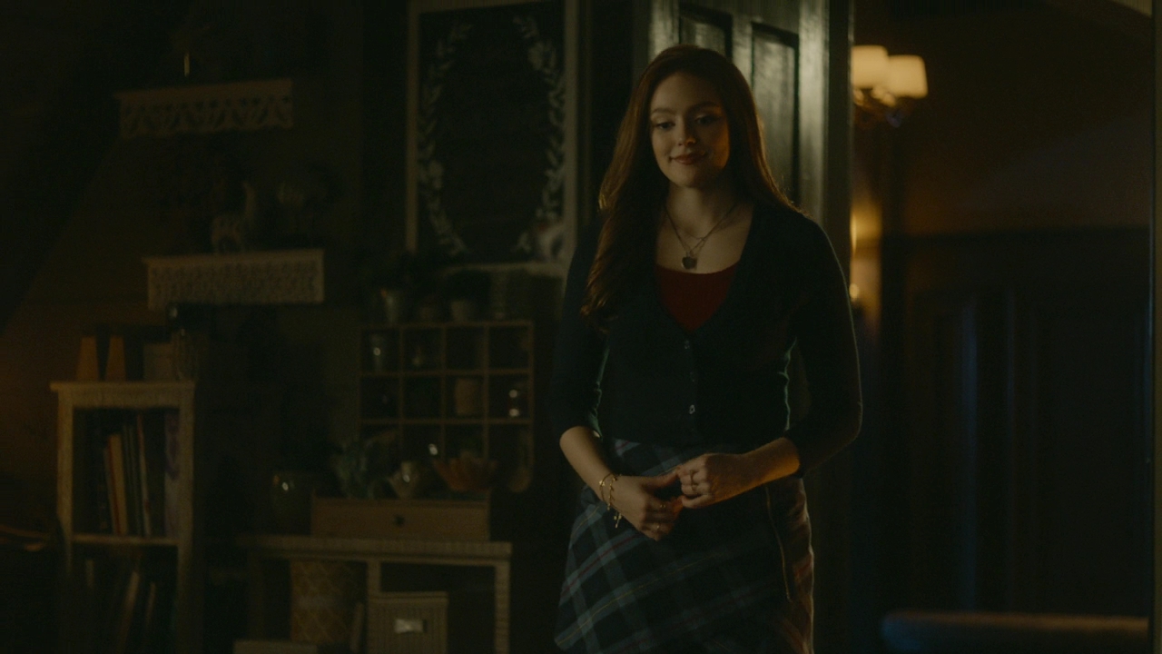 VampireDiariesWorld-dot-nl_Legacies2x10ThisisWhyWeDontEntrustPlanstoMuppetBabies2138.jpg