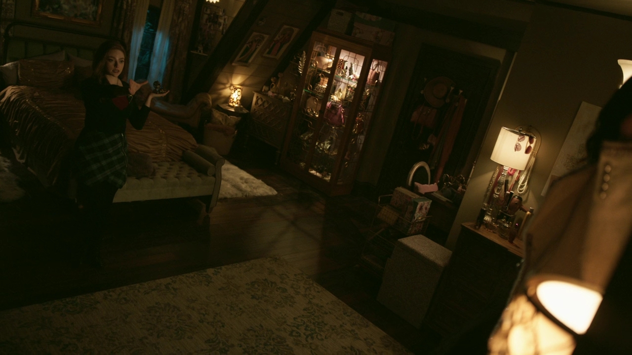 VampireDiariesWorld-dot-nl_Legacies2x10ThisisWhyWeDontEntrustPlanstoMuppetBabies2413.jpg