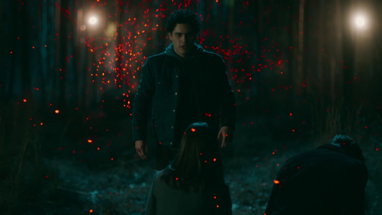 VampireDiariesWorld-dot-nl-Legacies2x13YouCantSaveThemAll1932.jpg