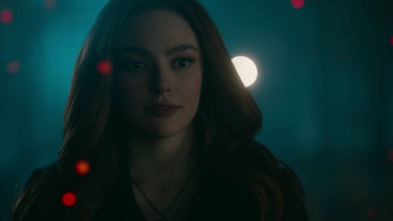 VampireDiariesWorld-dot-nl-Legacies2x13YouCantSaveThemAll1944.jpg