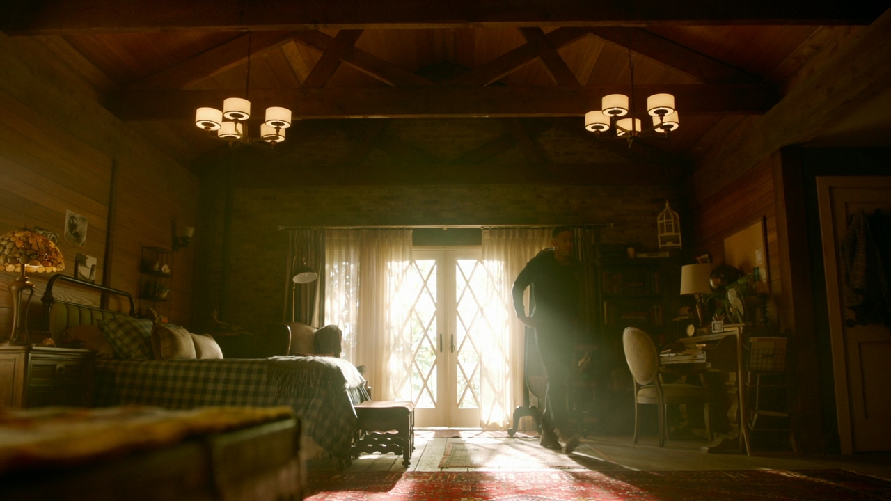 VampireDiariesWorld-dot-nl-Legacies2x14TheresaPlaceWheretheLostThingsGo0143.jpg