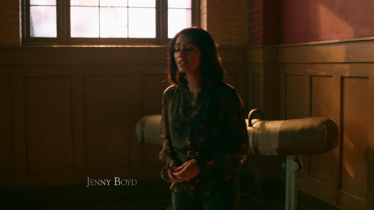 VampireDiariesWorld-dot-nl-Legacies2x14TheresaPlaceWheretheLostThingsGo0156.jpg