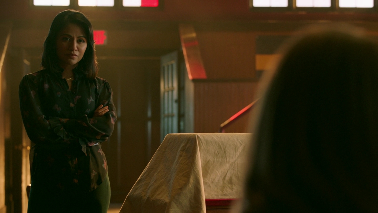 VampireDiariesWorld-dot-nl-Legacies2x14TheresaPlaceWheretheLostThingsGo0171.jpg