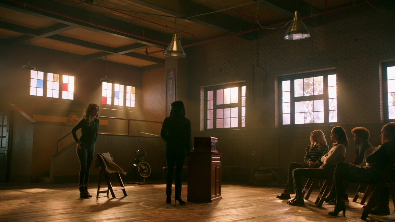 VampireDiariesWorld-dot-nl-Legacies2x14TheresaPlaceWheretheLostThingsGo0271.jpg