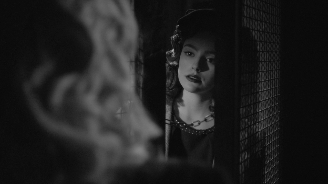 VampireDiariesWorld-dot-nl-Legacies2x14TheresaPlaceWheretheLostThingsGo1675.jpg