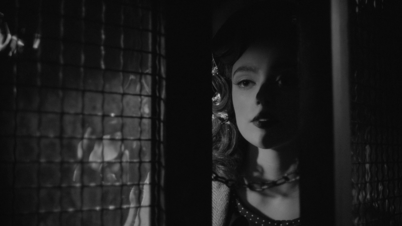 VampireDiariesWorld-dot-nl-Legacies2x14TheresaPlaceWheretheLostThingsGo1688.jpg