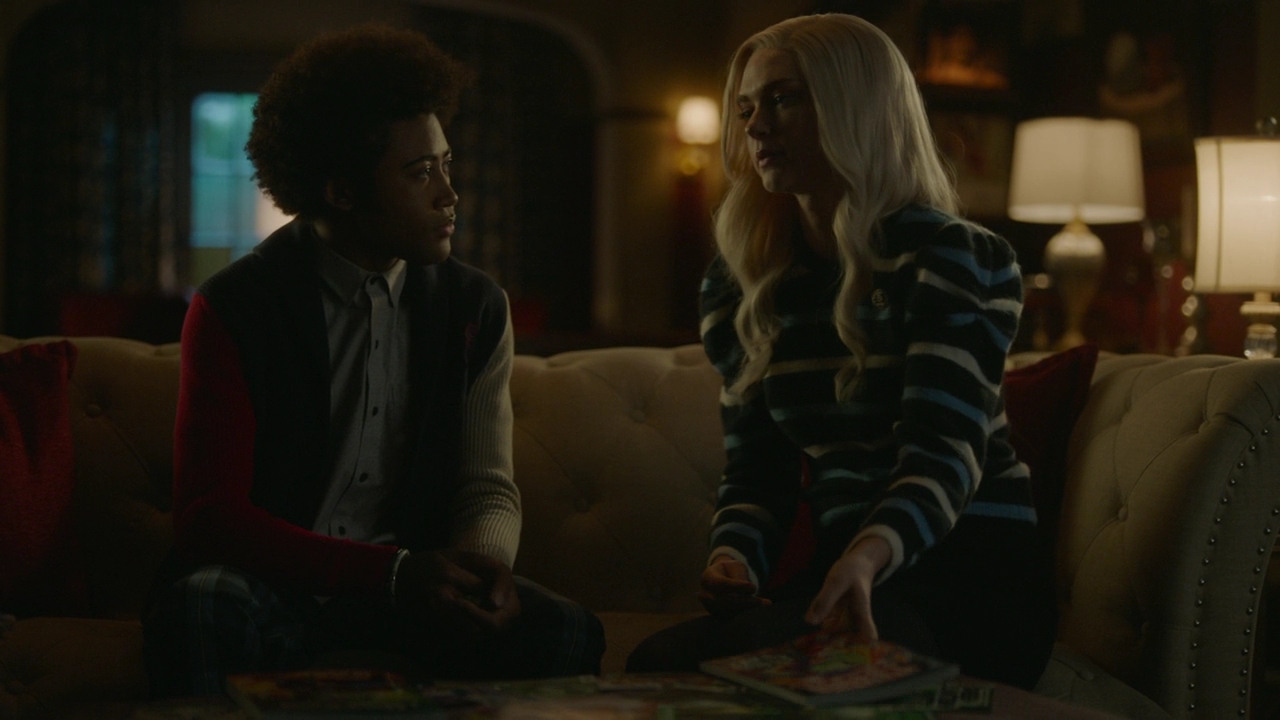 VampireDiariesWorld-dot-nl-Legacies2x14TheresaPlaceWheretheLostThingsGo2012.jpg