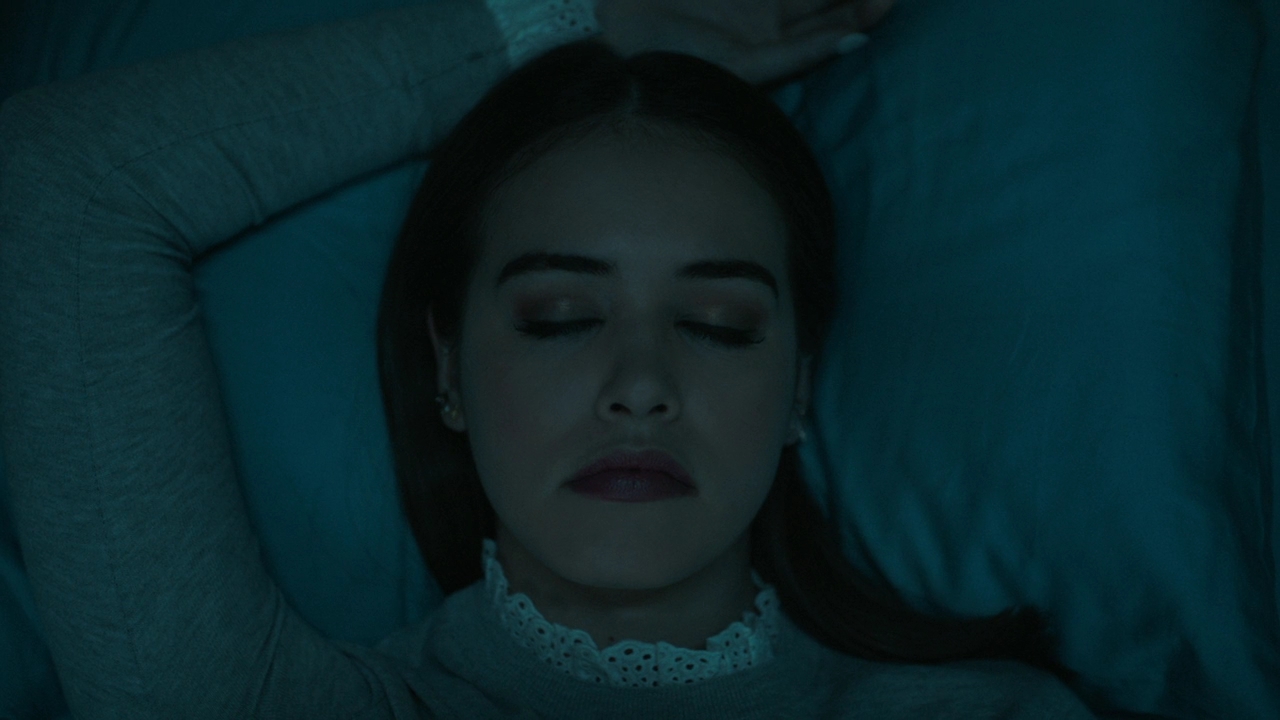 VampireDiariesWorld-dot-nl-Legacies2x14TheresaPlaceWheretheLostThingsGo2352.jpg