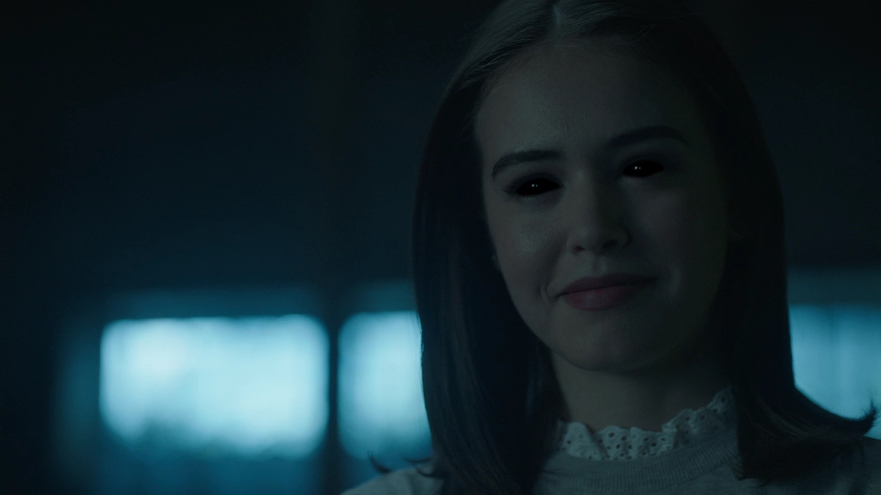 VampireDiariesWorld-dot-nl-Legacies2x14TheresaPlaceWheretheLostThingsGo2399.jpg