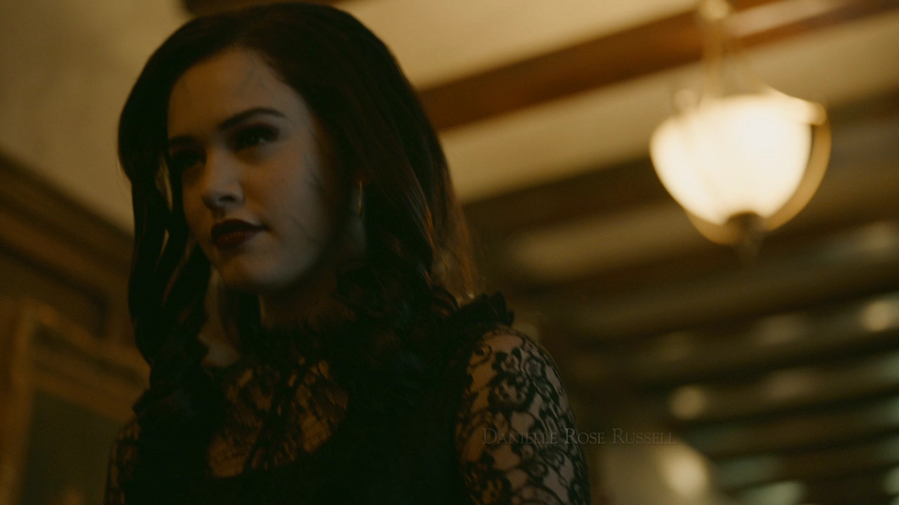 VampireDiariesWorld-dot-nl-Legacies2x15LifeWasSoMuchEasierWhenIOnlyCaredAboutMyself0132.jpg