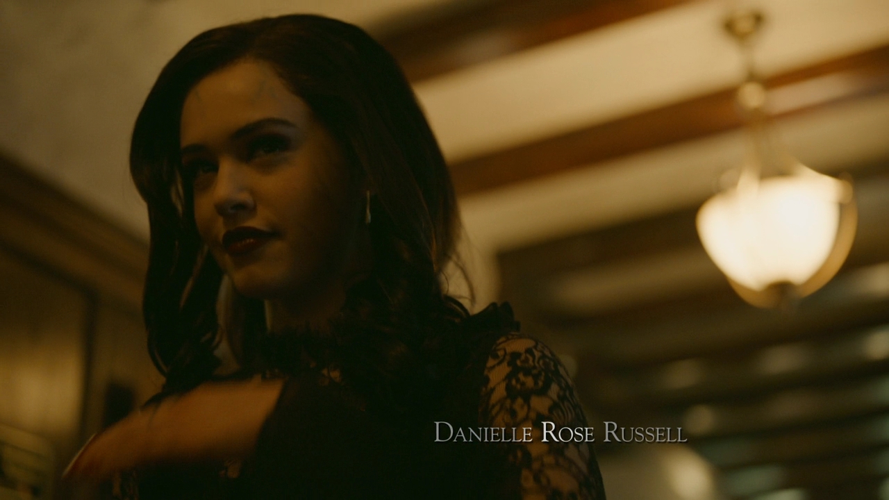 VampireDiariesWorld-dot-nl-Legacies2x15LifeWasSoMuchEasierWhenIOnlyCaredAboutMyself0133.jpg